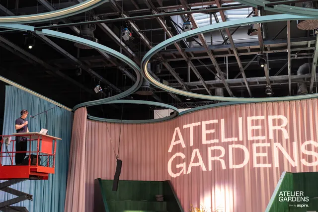 Escenario y arquitectura de un espacio de eventos
