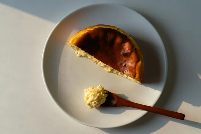 Composición de producto con tarta de queso