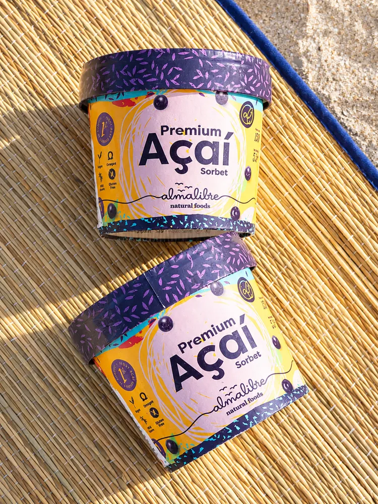 Fotografía de producto de açaí en contexto