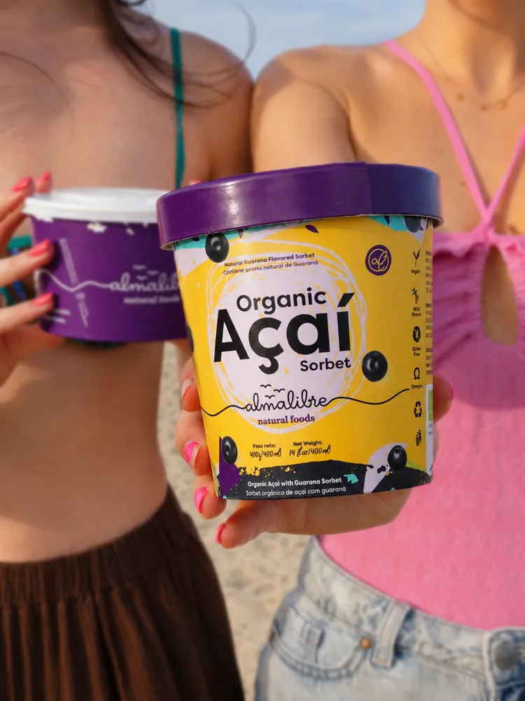 Fotografía de producto de açaí en contexto