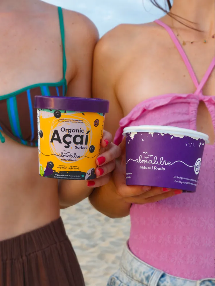 Fotografía de producto de açaí en contexto